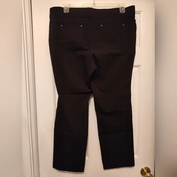 89th & Madison Black Dress Pants - Picture 4 of 9